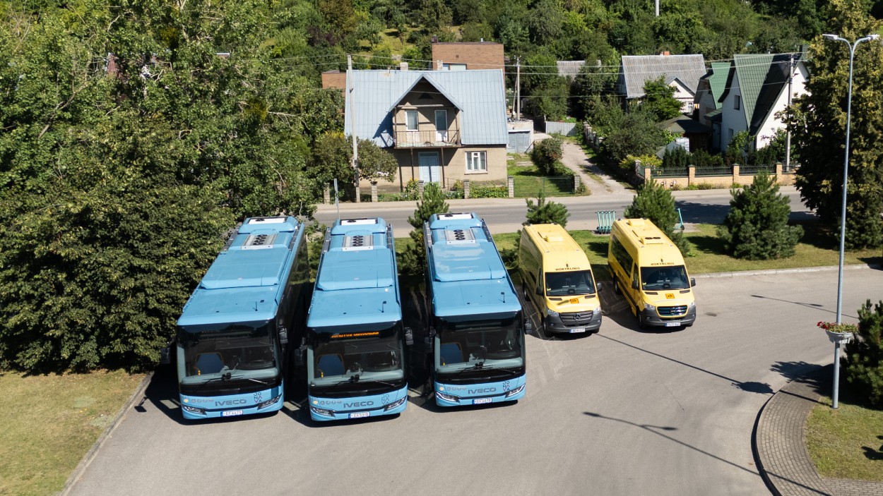 Jonavoje – penki nauji autobusai: į gatves išriedės dar daugiau elektrinio transporto