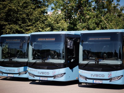 Jonavoje – penki nauji autobusai: į gatves išriedės dar daugiau elektrinio transporto