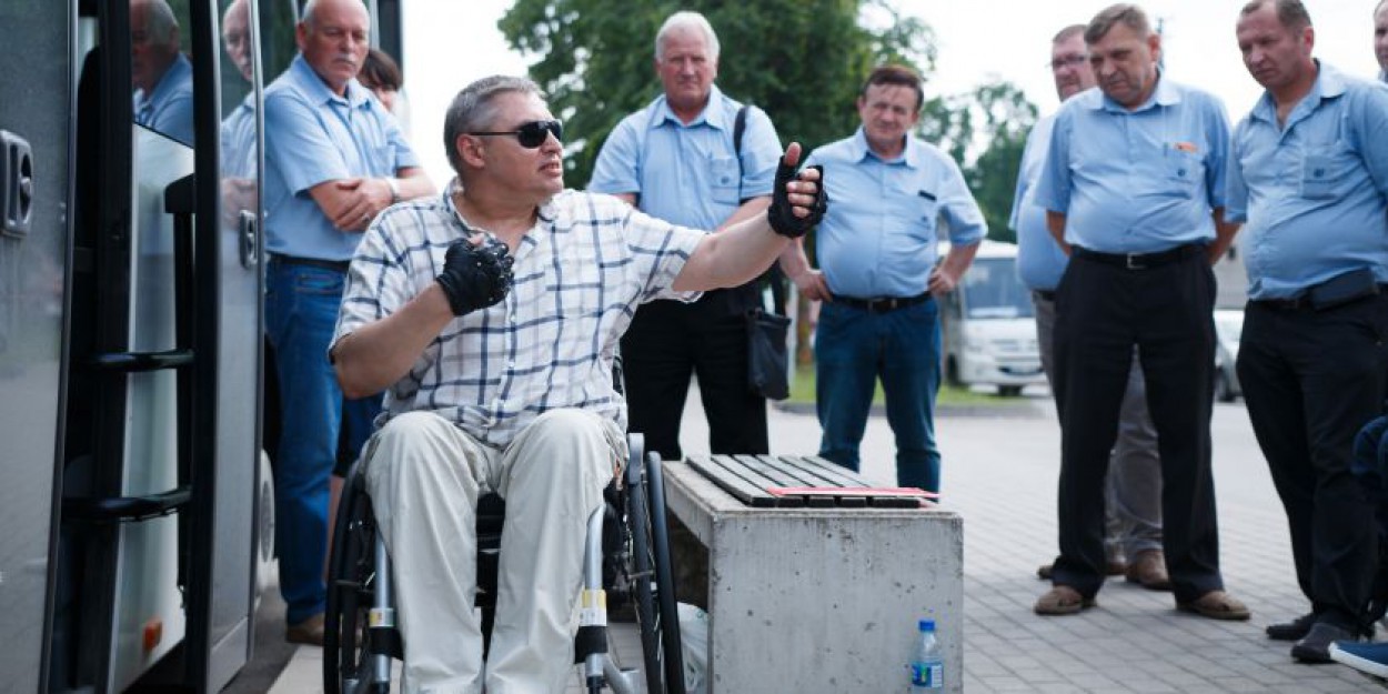 KAIP SUTEIKTI TINKAMĄ PASLAUGĄ INDIVIDUALIŲJŲ POREIKIŲ TURINČIAM ŽMOGUI