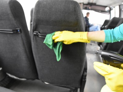 Jonavoje dezinfekuojamas viešasis transportas