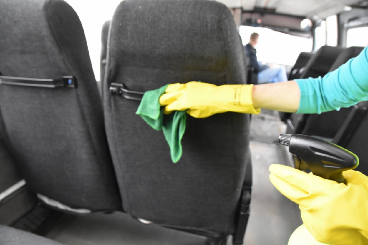 Jonavoje dezinfekuojamas viešasis transportas
